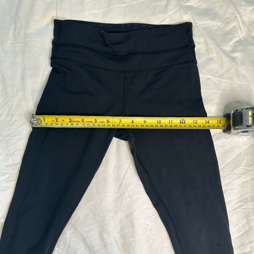 Lululemon Black Crop Leggings with Zip Pocket – Size 4, Mid-Rise Activewear - Picture 11 of 11